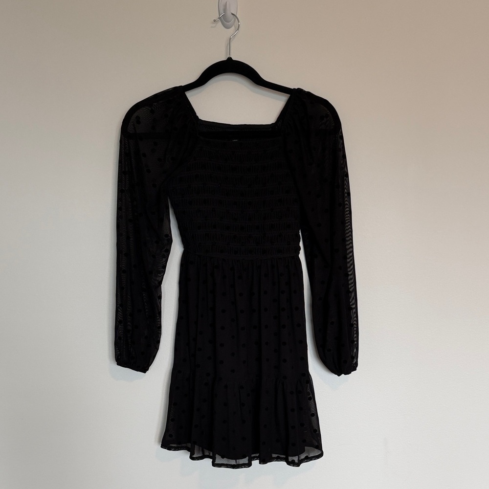 art class Black Polka Dot Long-Sleeve Smocked Dress